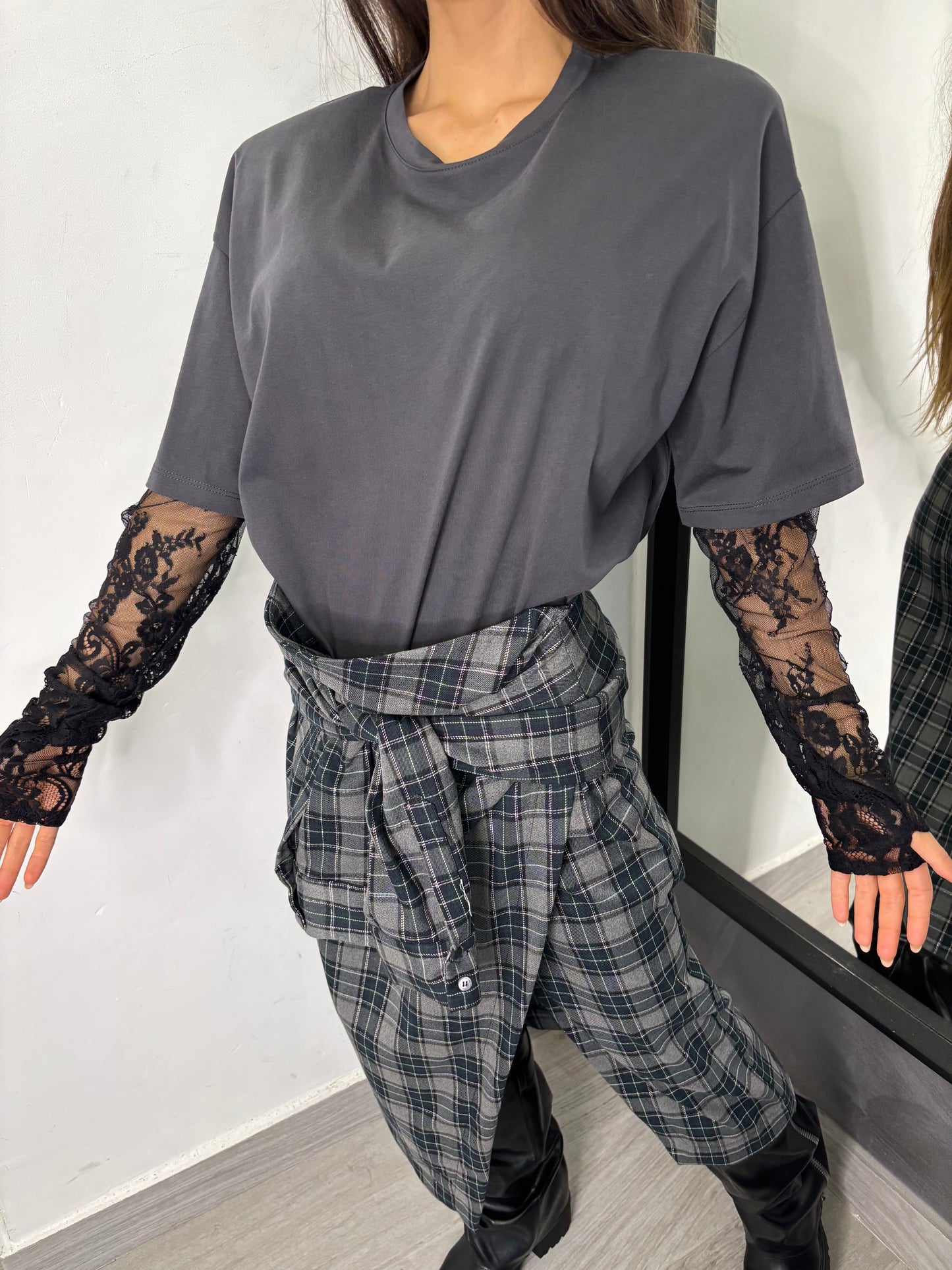 T-Shirt Pizzo Grigio Scuro Vicolo