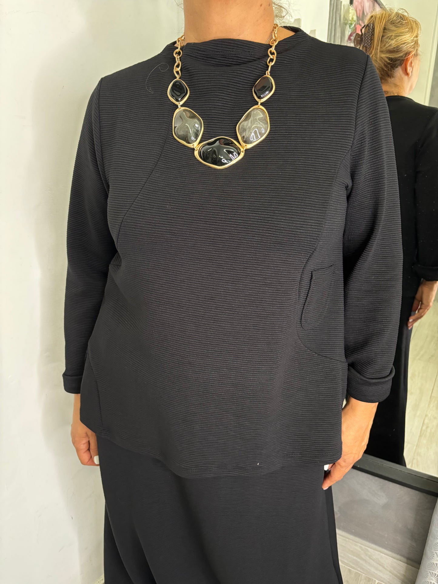 Maglia Wendy Morgan Con Tasche Nera