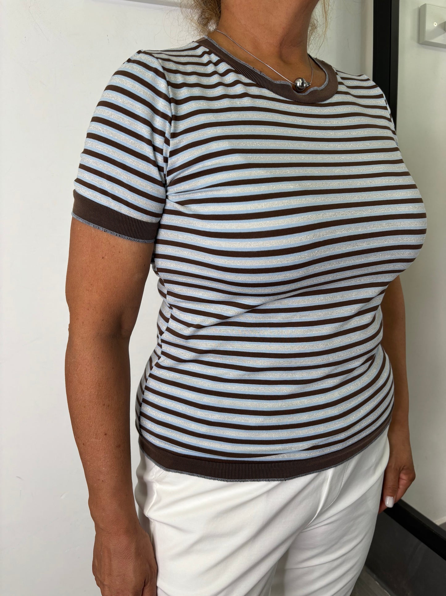T-Shirt Bea Azzurra e Cioccolato