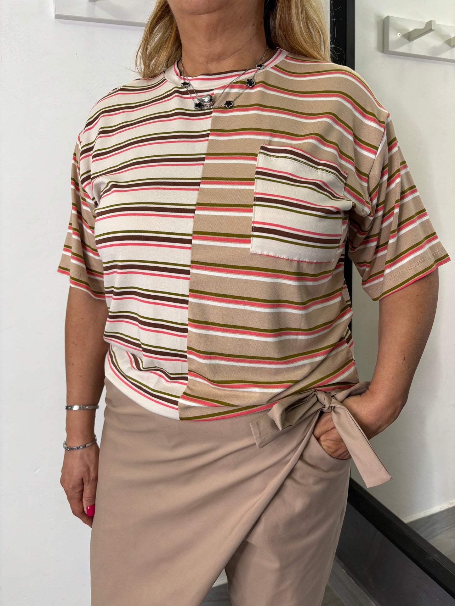 T-Shirt a Righe Beige
