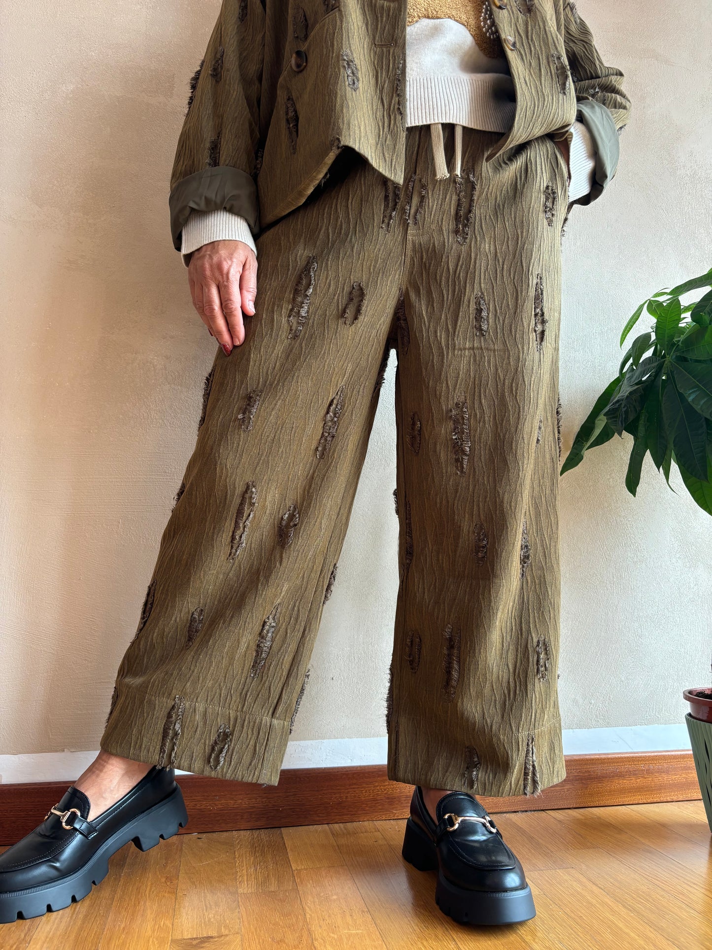 Pantalone Wendy Aki Oliva