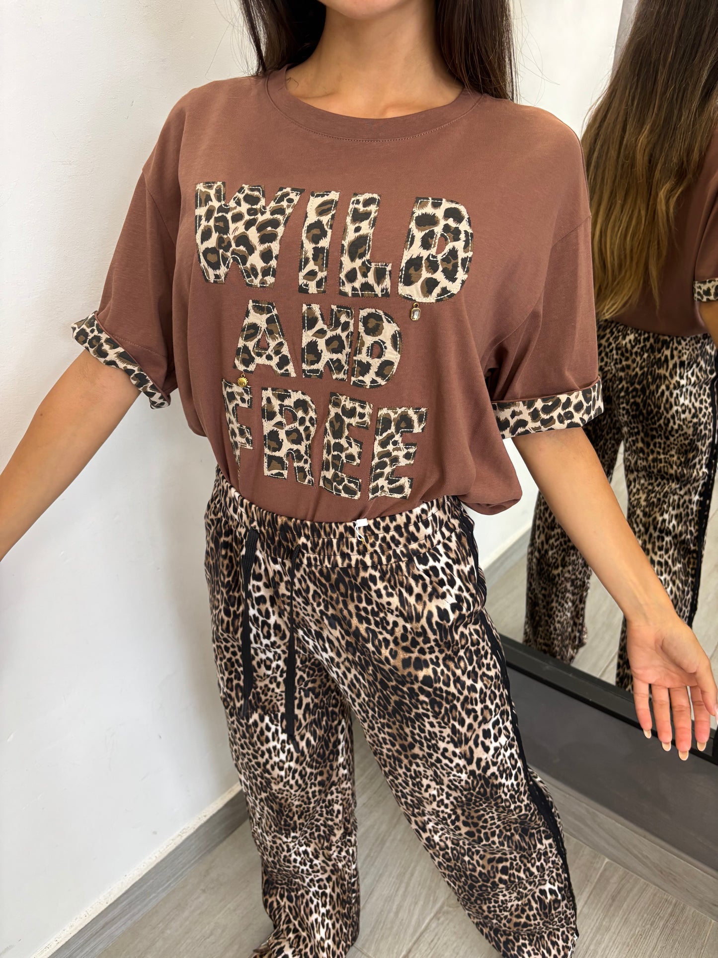 T-shirt Wild And Free Marrone