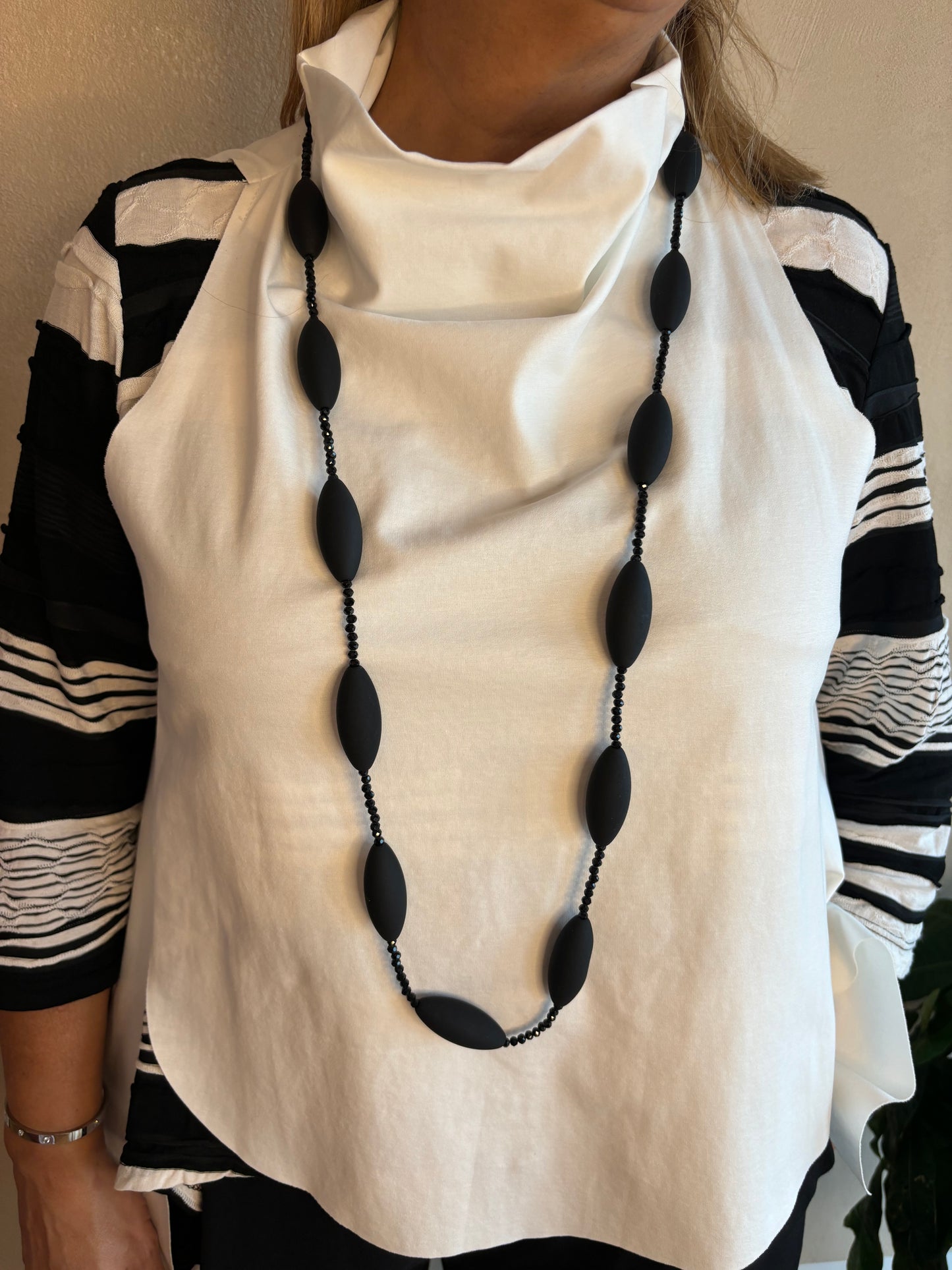 Collana Carmen Nera