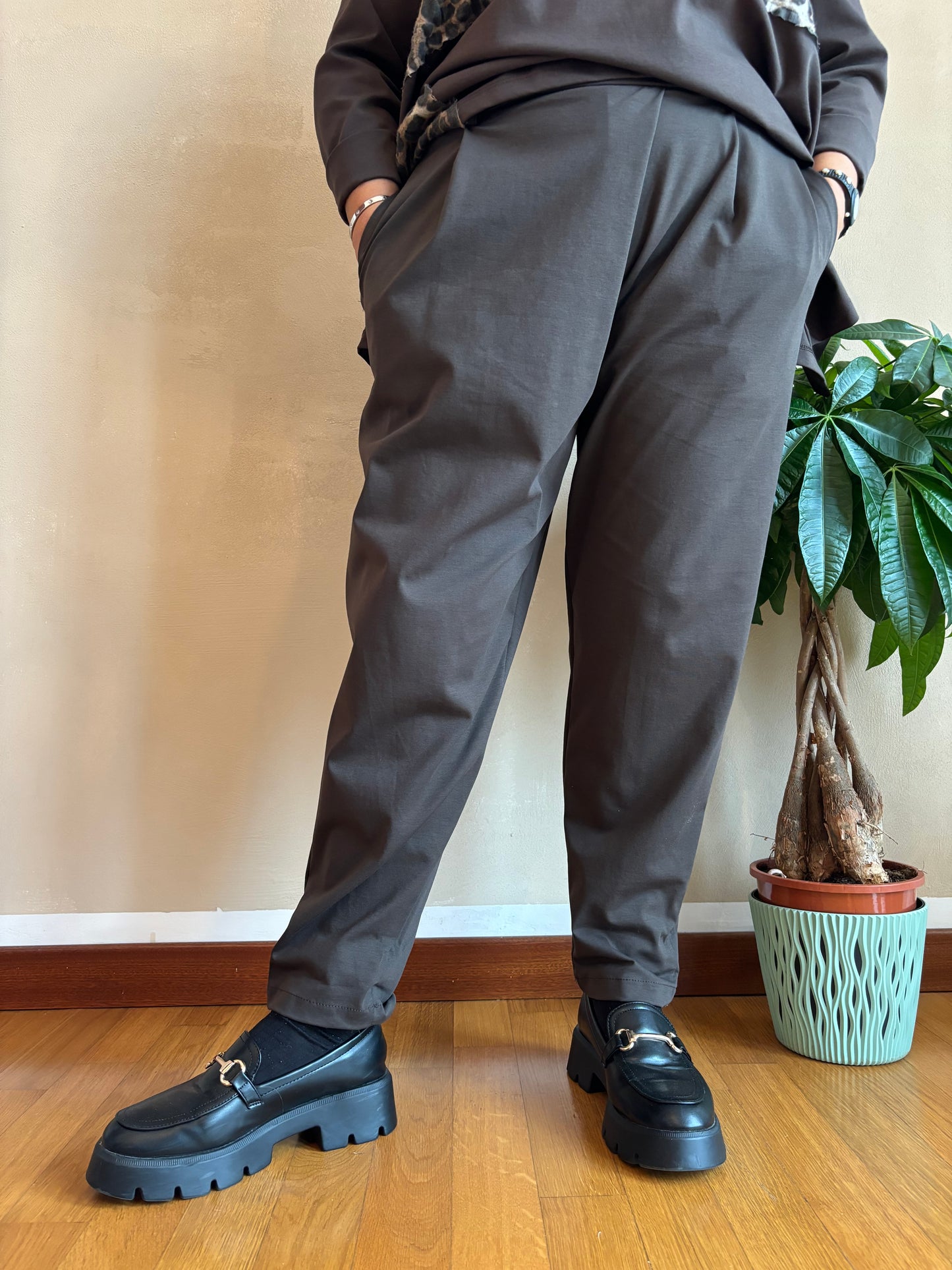 Pantalone Wendy Zoe Marrone