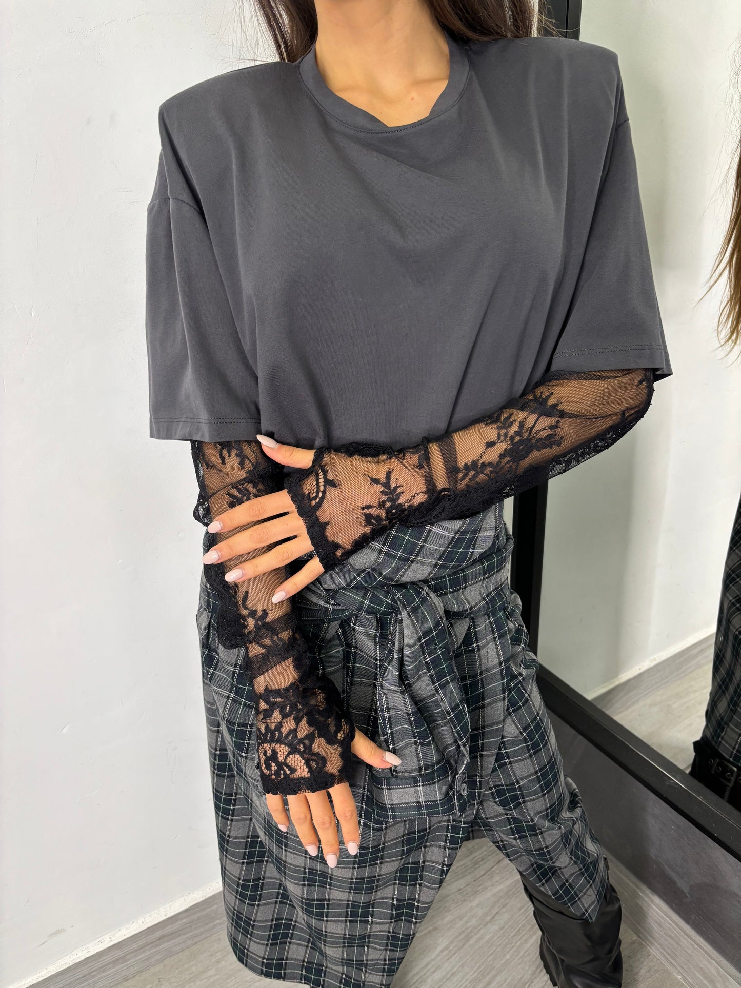 T-Shirt Pizzo Grigio Scuro Vicolo