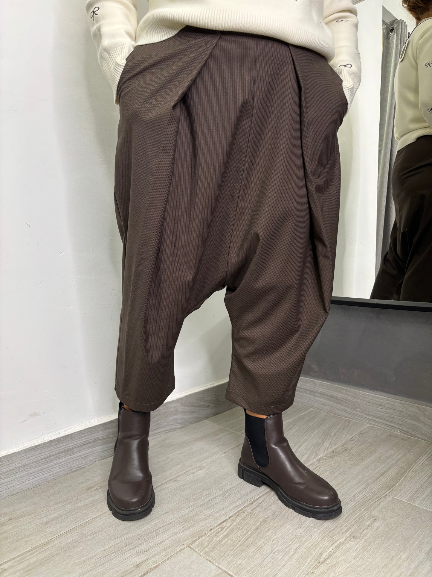 Pantalone Wendy Marrone Spigato