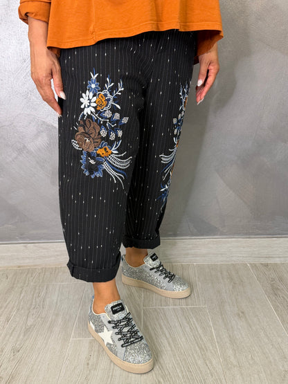 Jeans Gessato Nero con Ricami