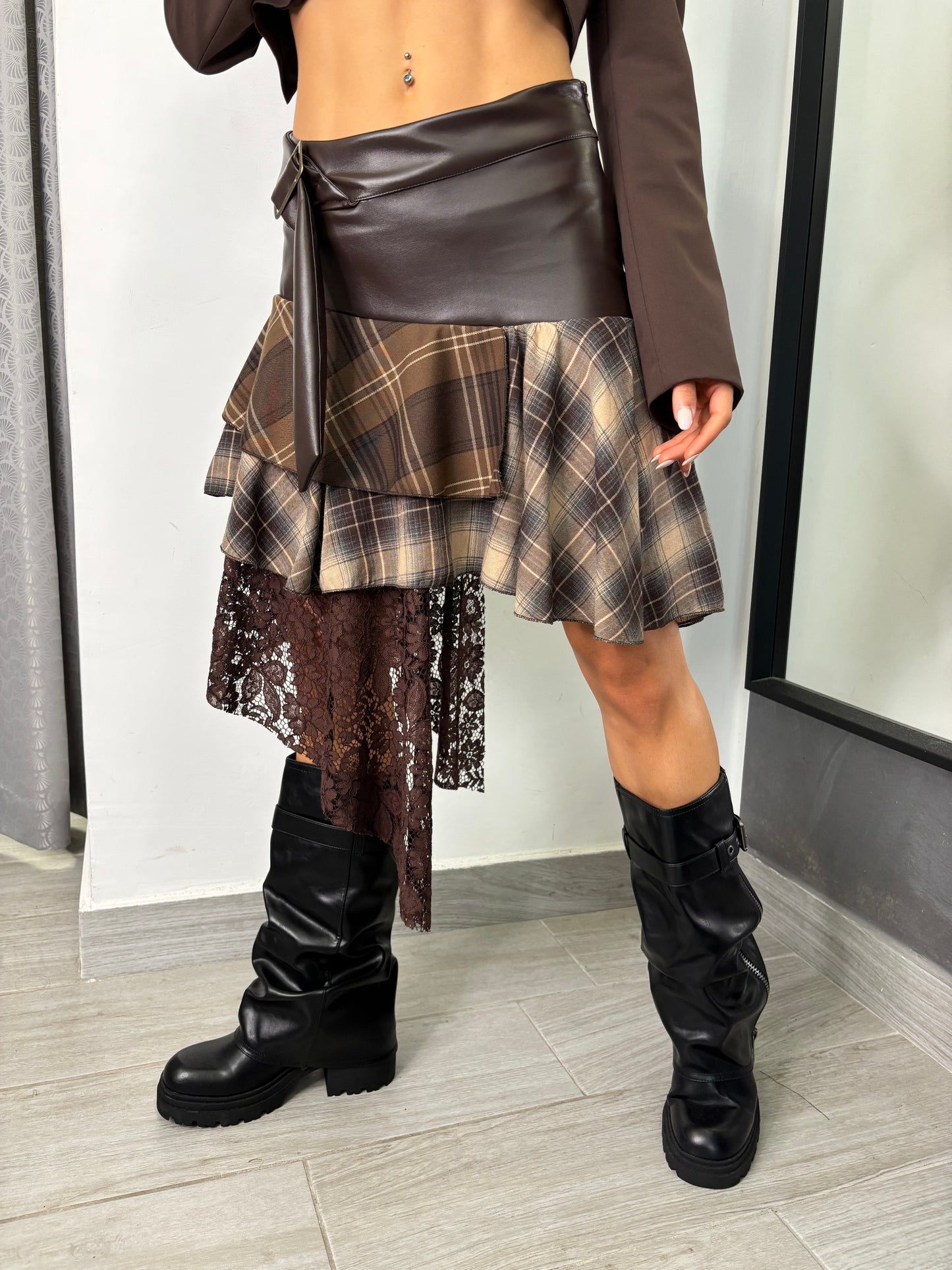 Gonna Qudri Marrone Vicolo