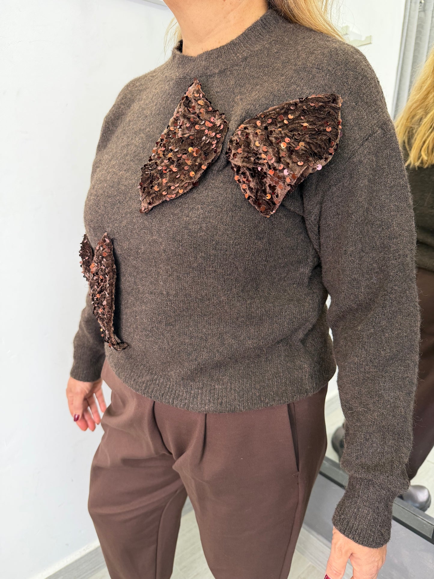 Maglione Marrone Fiocchi Marroni