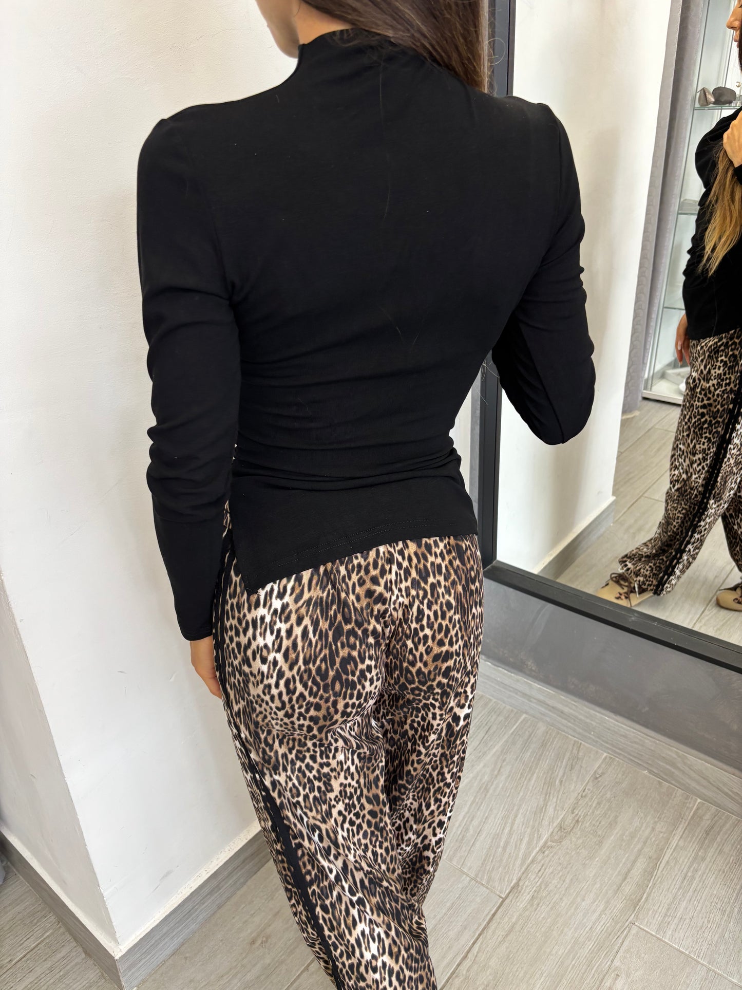 Maglia Basic Arricciata Nera