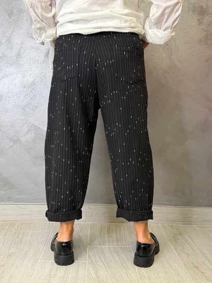 Jeans Gessato Nero con Ricami