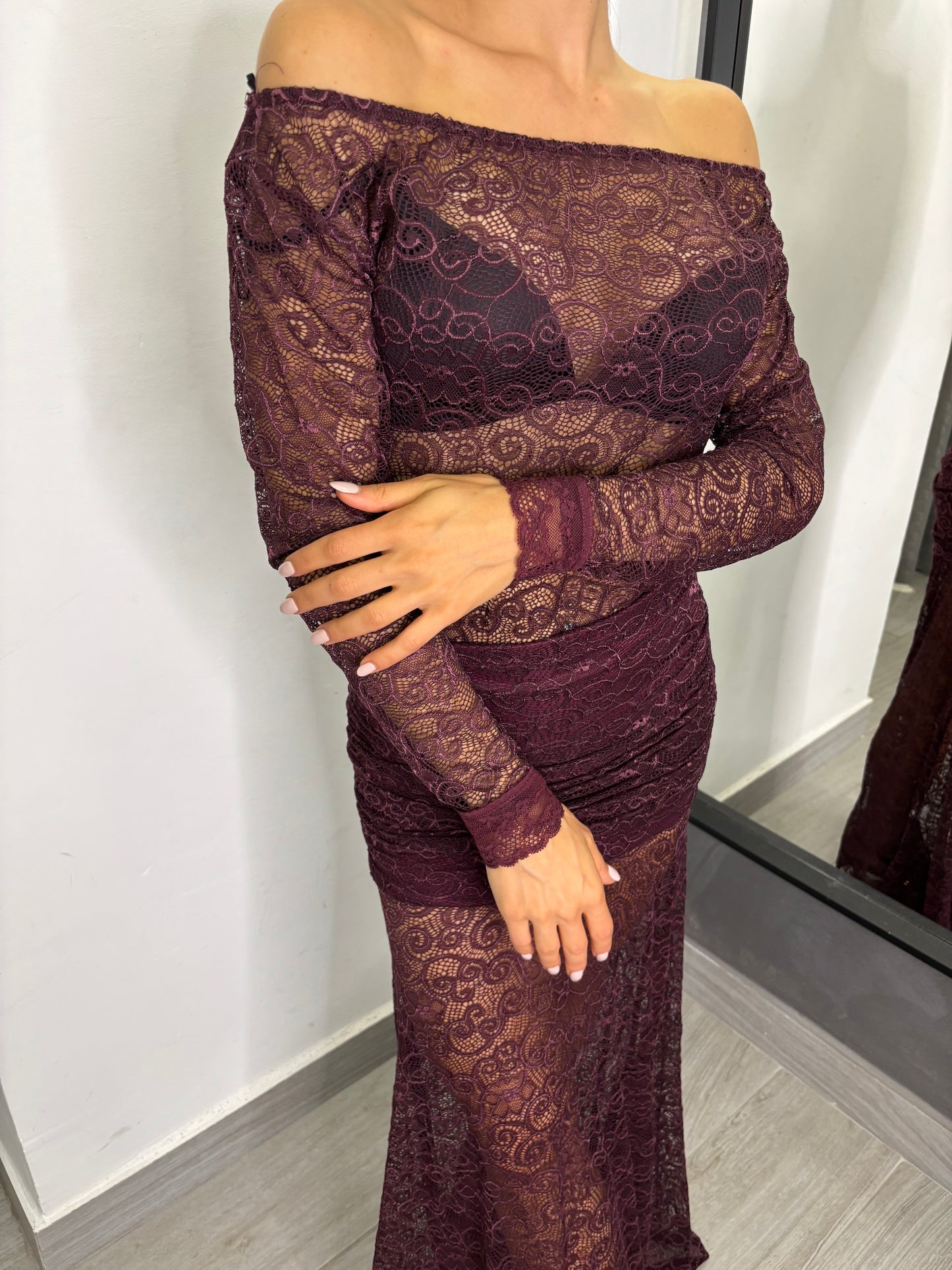 Body Pizzo Burgundi Lumina