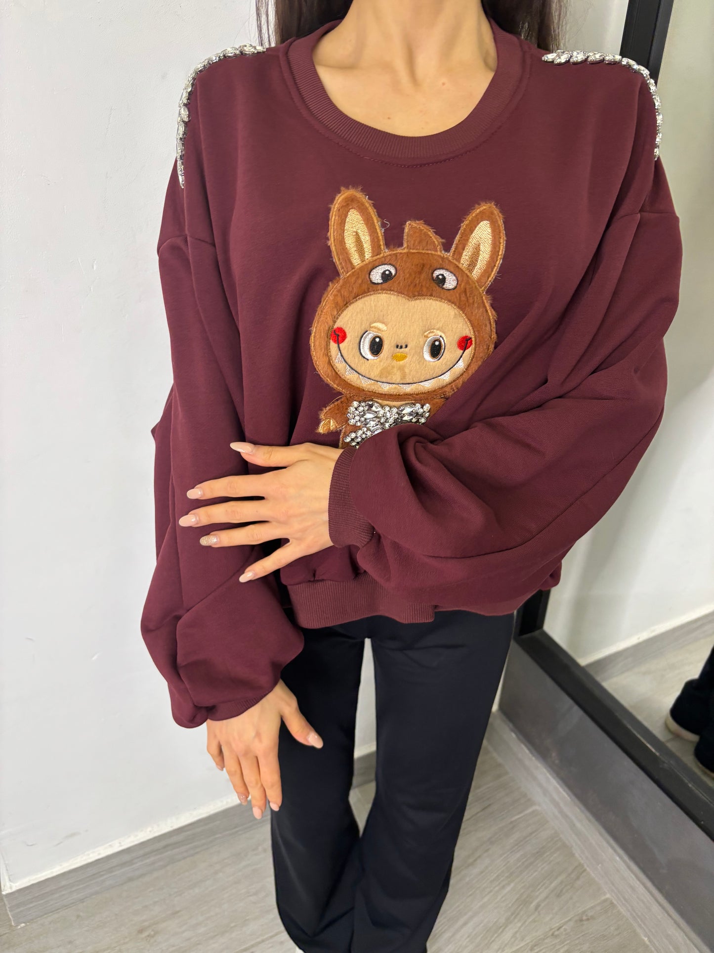 Felpa Labubu Bordeaux