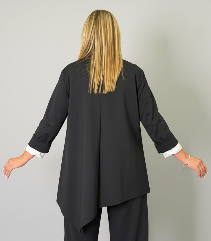 Giacca donna taglio asimmetrico vista posteriore fit regolare