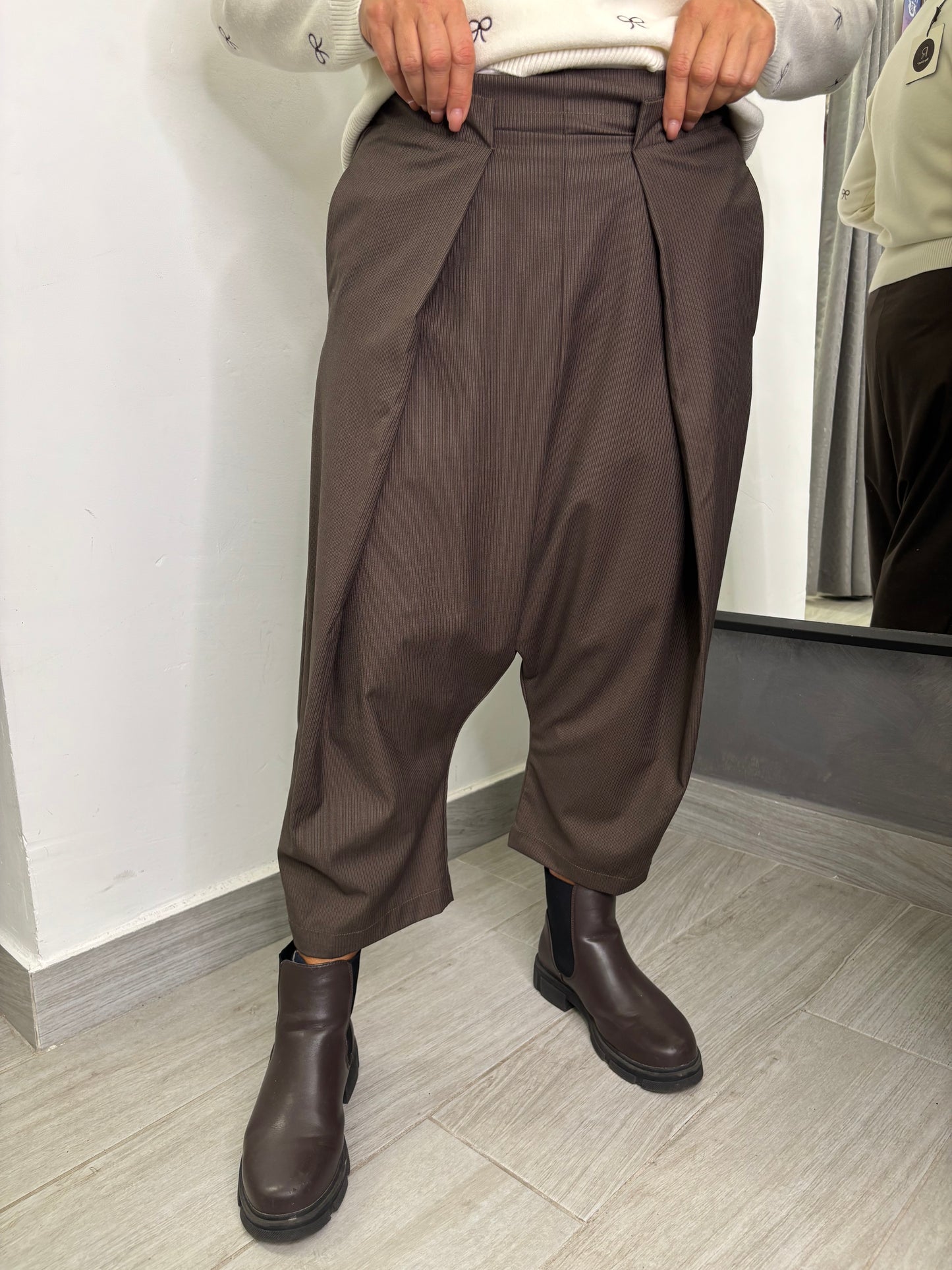 Pantalone Wendy Marrone Spigato