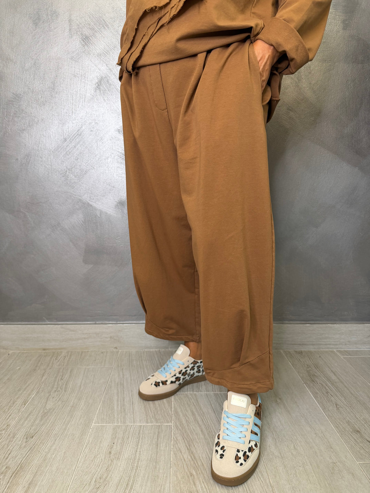 Pantalone Wendy Dalia Camel