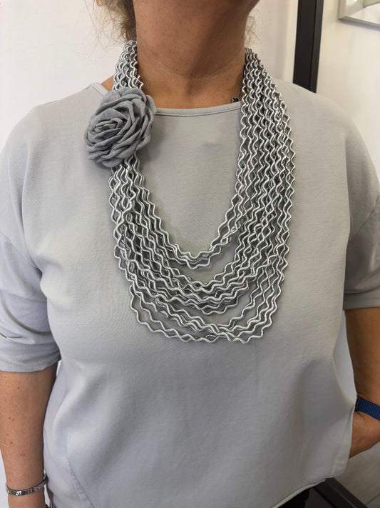 Collana Rose Grigia