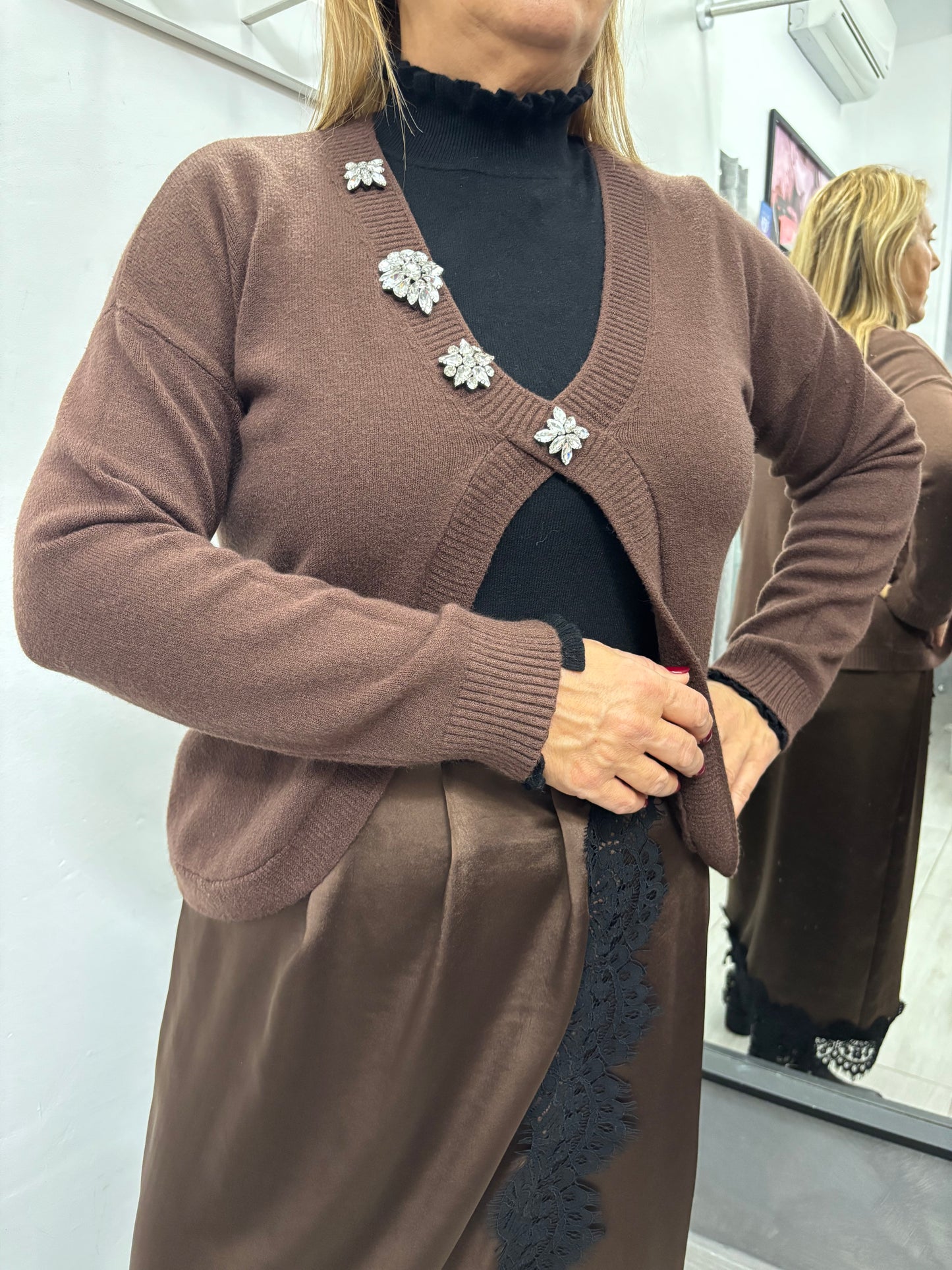 Maglioncino Scollo V Marrone