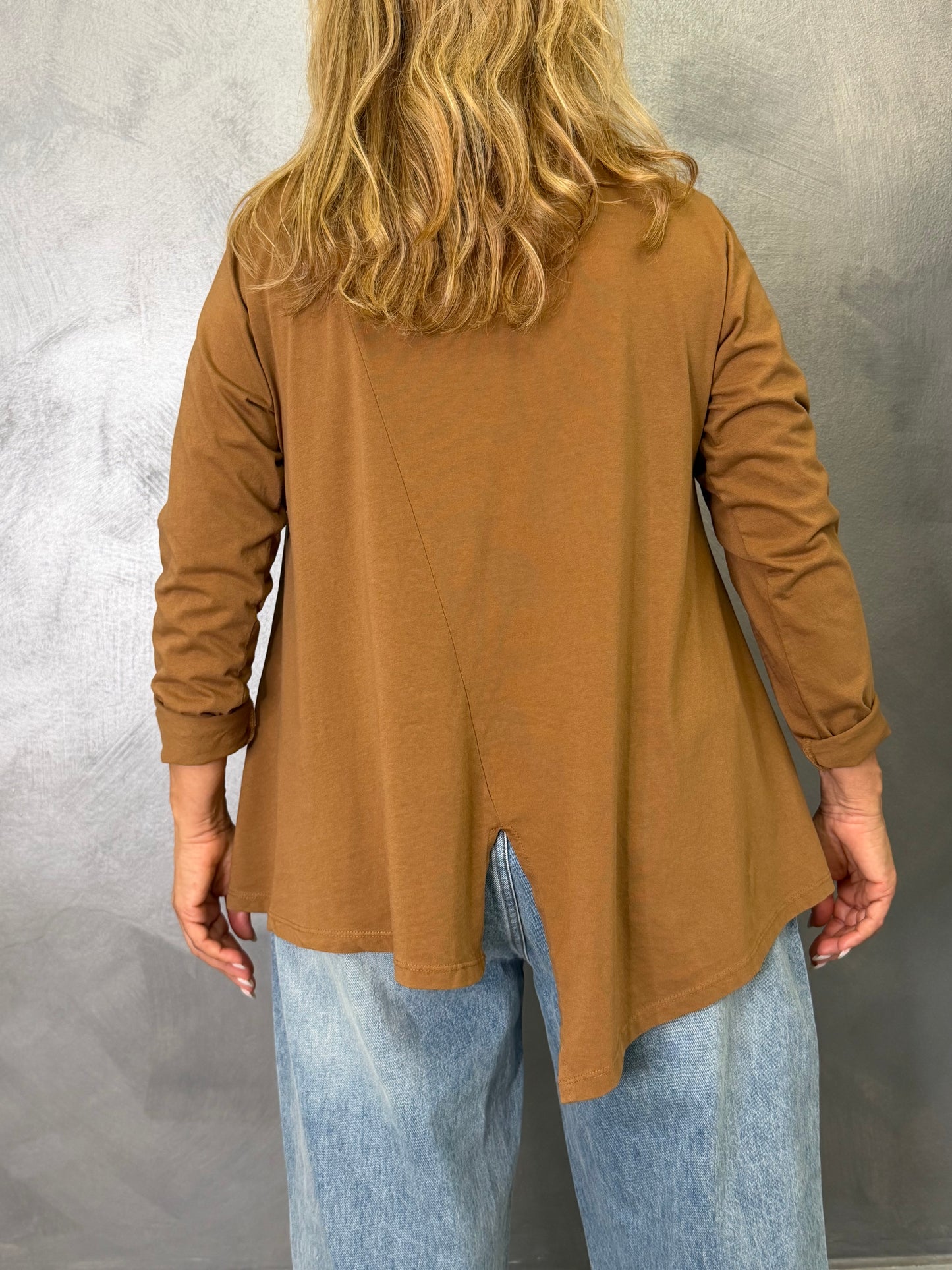 T-Shirt Wendy Spacco Davanti Camel
