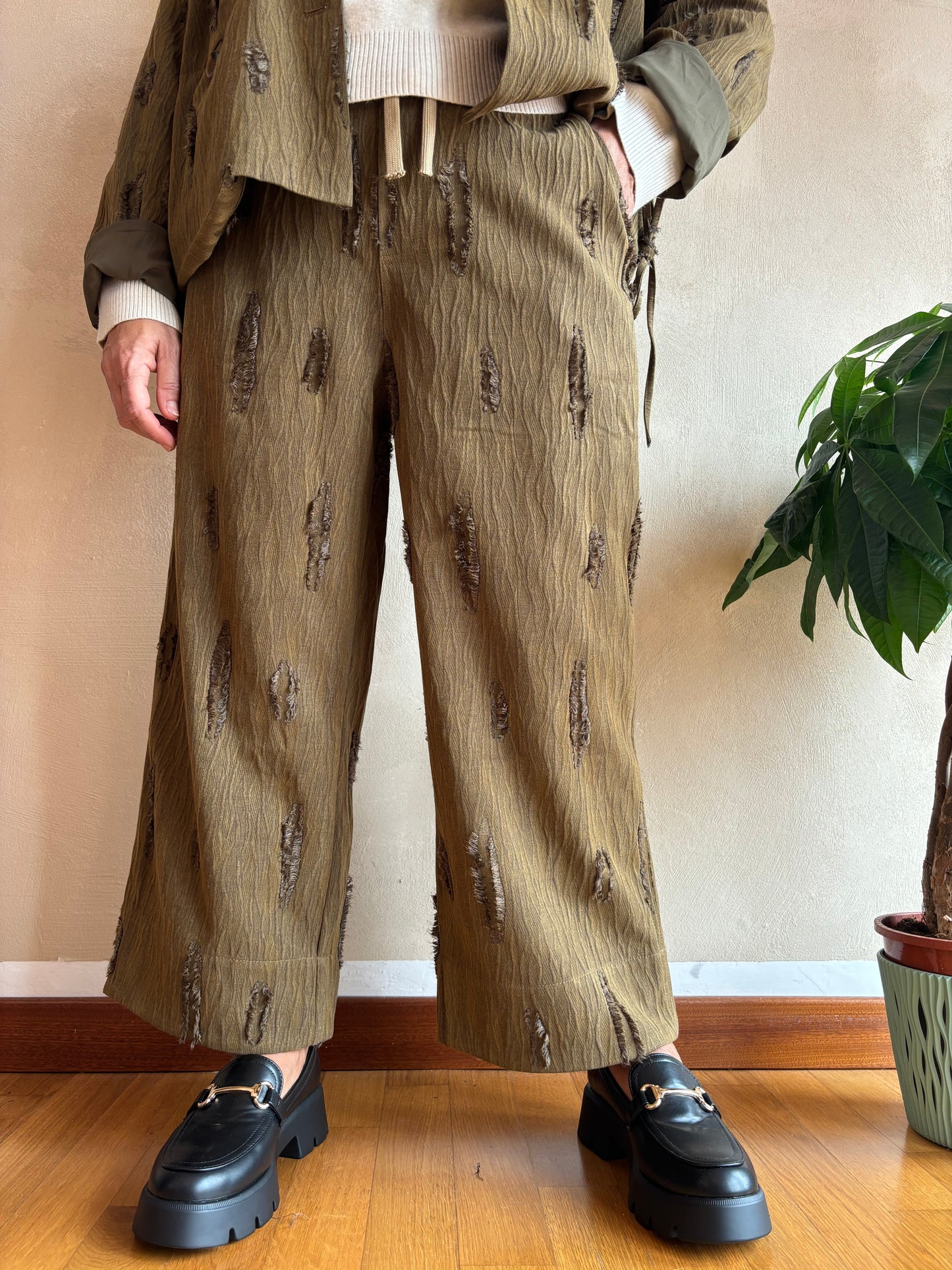 Pantalone Wendy Aki Oliva